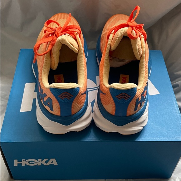Hoka Y Clifton 9 Youth Sneakers in Orange and Blue Size-7 MD NWT - Picture 7 of 12
